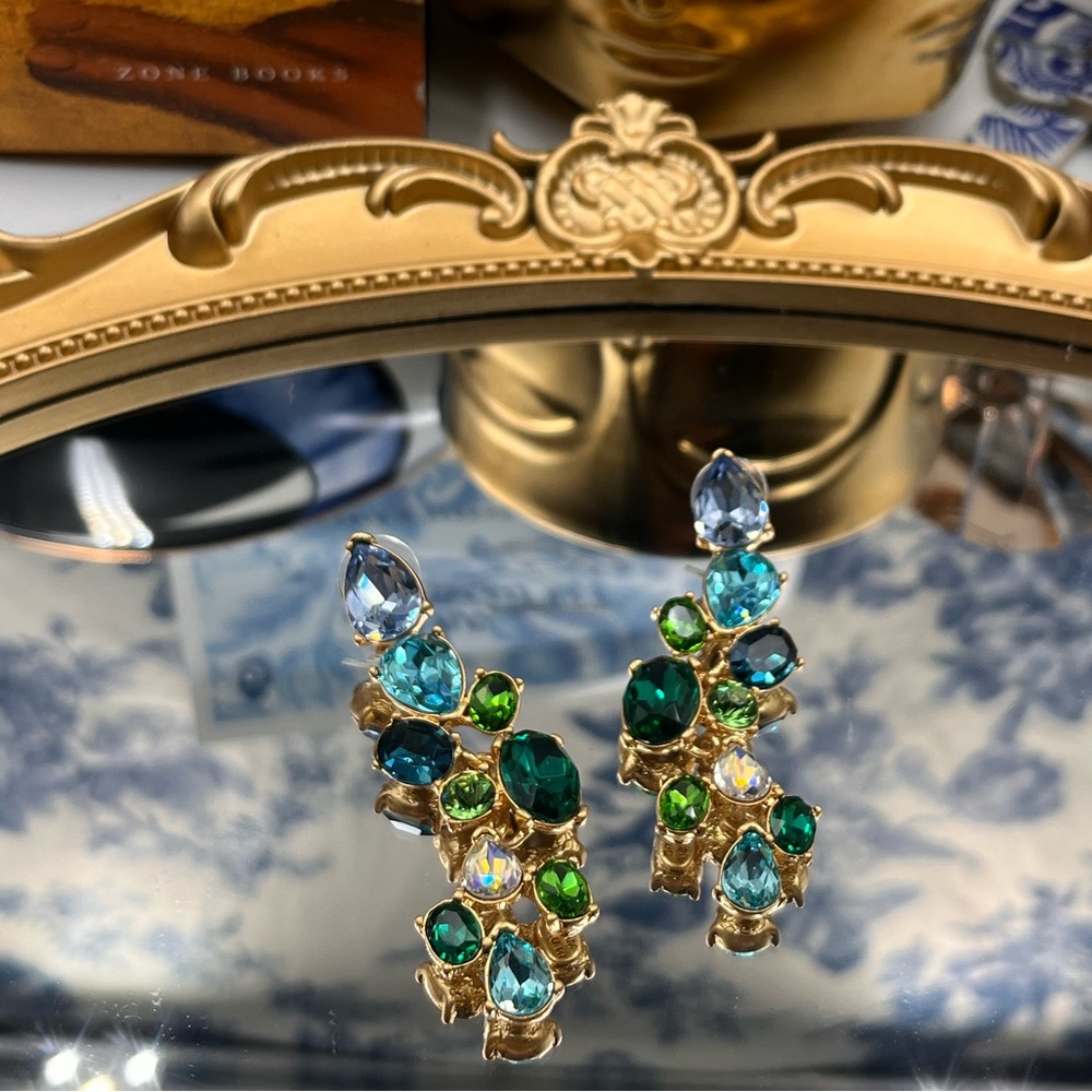 🆕 OSCAR DE LA RENTA 🧿 NWOT Scramble Crystal-Embellished Earrings - Blue Green - Picture 4 of 15